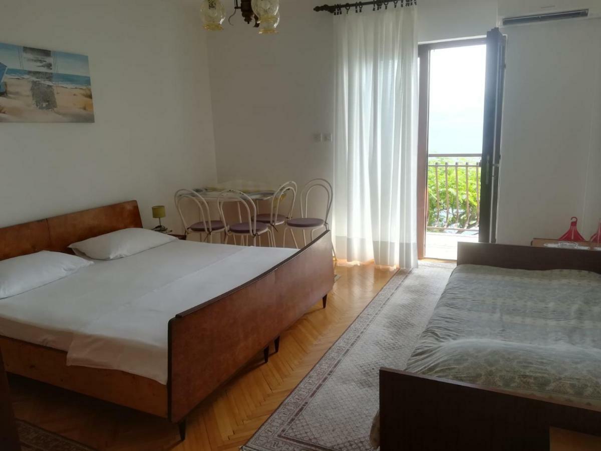 Apartmani Ujdur Omiš Exteriér fotografie