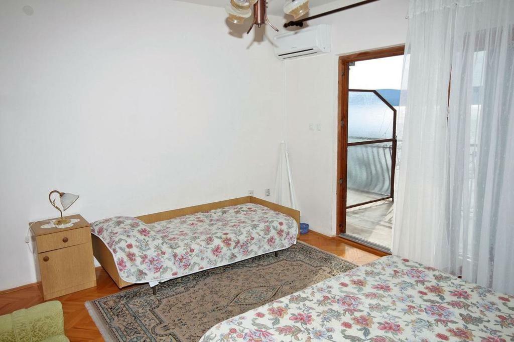 Apartmani Ujdur Omiš Exteriér fotografie